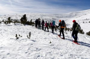 SNEEUWSCHOENAVONTUUR groepswandelreizen wandelreizen in bulgarije Vitosha bergen